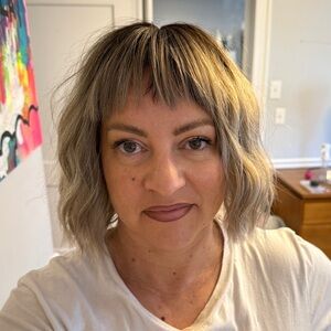 Meet your Posher, Monica